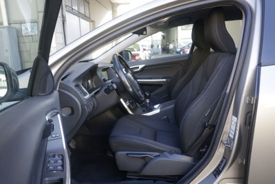 Volvo V60 D2 1.6 Business (18)