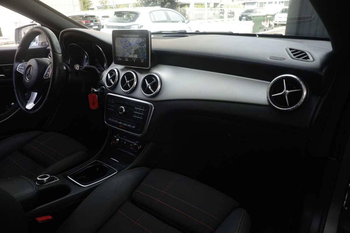 Mercedes-Benz CLA Shooting Brake 220 d 4Matic Automatic Sport (10)