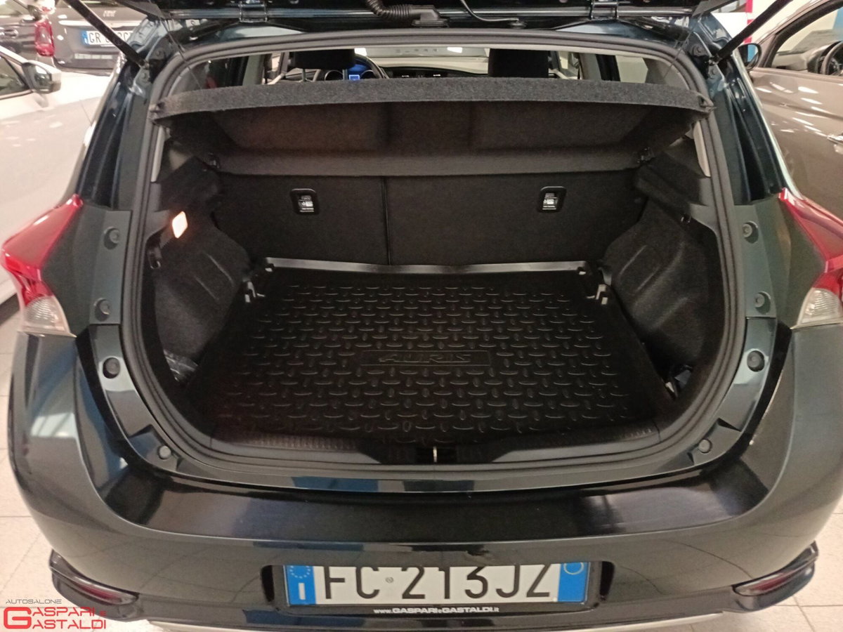 Toyota Auris 1.4 D-4D 5 porte Active (5)