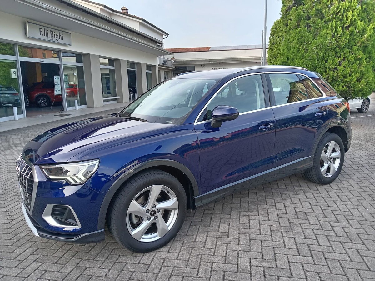 Audi Q3 35 TDI quattro S tronic Business Advanced