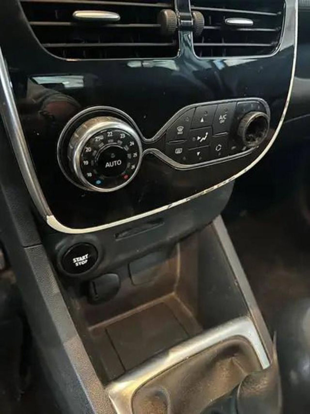 Renault Clio 1.5 dCi 8V 90CV Start&Stop 5 porte Van Energy (8)