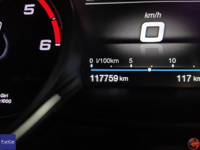 Alfa Romeo Giulia 2.2 Turbodiesel 190 CV AT8 AWD Q4 Executive (10)