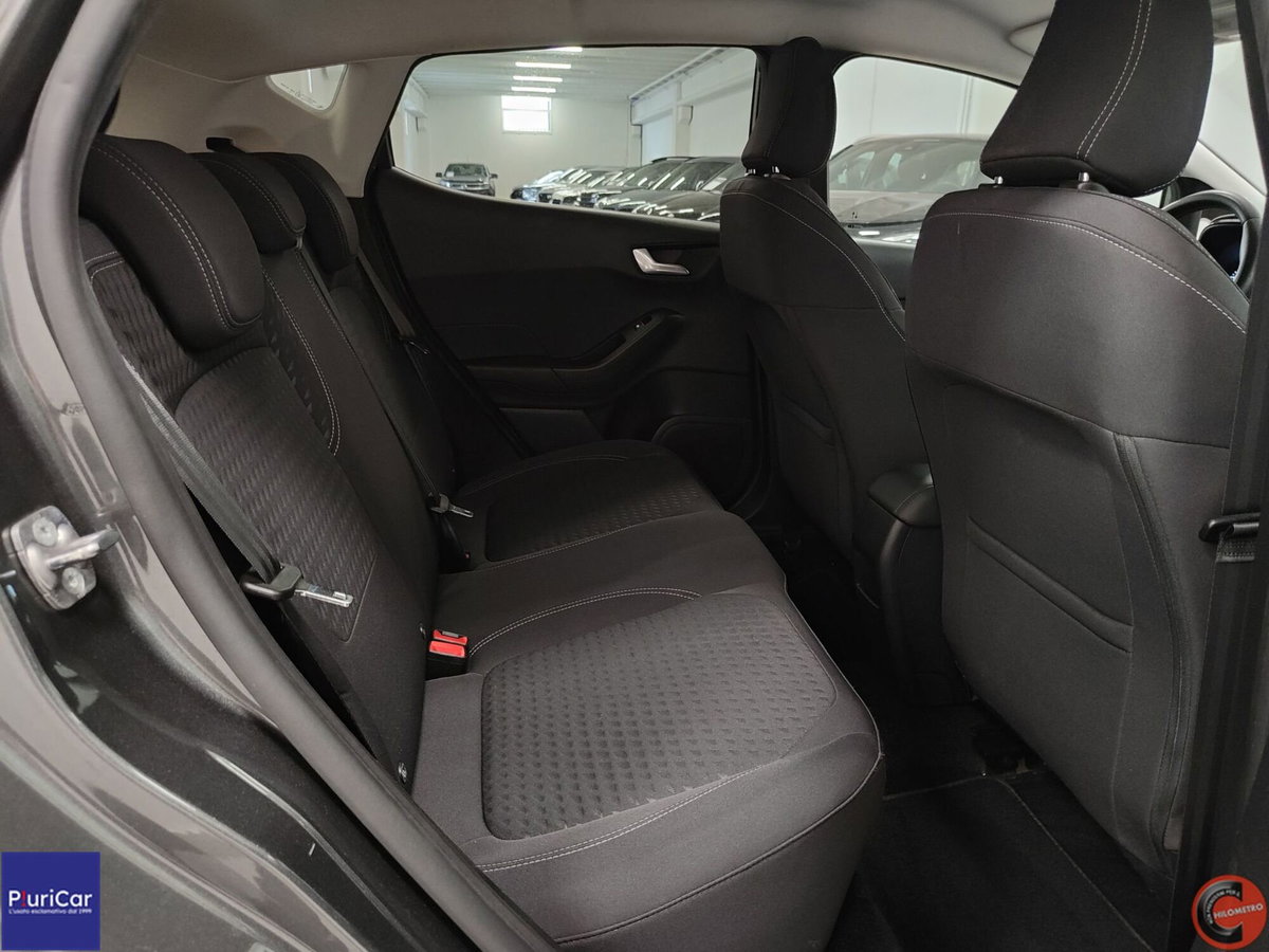 Ford Fiesta 1.1 75 CV 5 porte Titanium (7)