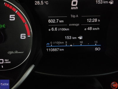 Alfa Romeo Giulia 2.2 Turbodiesel 210 CV AT8 AWD Q4 Veloce (10)