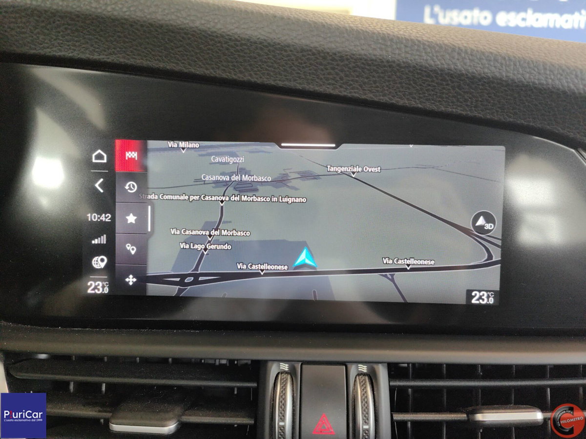 Alfa Romeo Giulia 2.2 Turbodiesel 210 CV AT8 AWD Q4 Veloce (11)