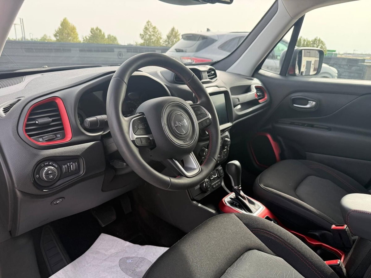 Jeep Renegade 1.3 t4 phev Trailhawk 4xe at6 (13)