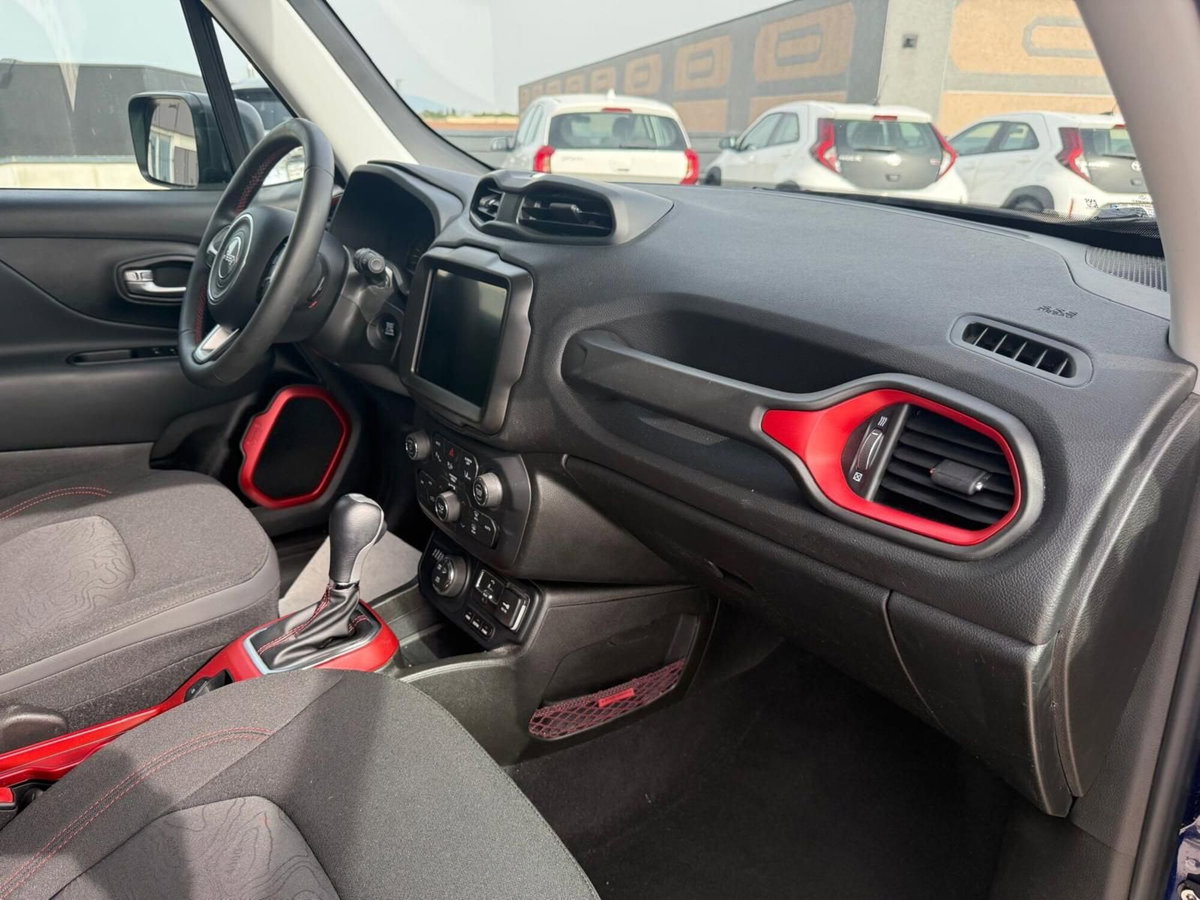 Jeep Renegade 1.3 t4 phev Trailhawk 4xe at6 (15)