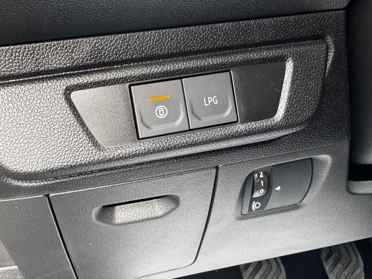Dacia Sandero Stepway 1.2 Eco-G Extreme 120cv auto (19)