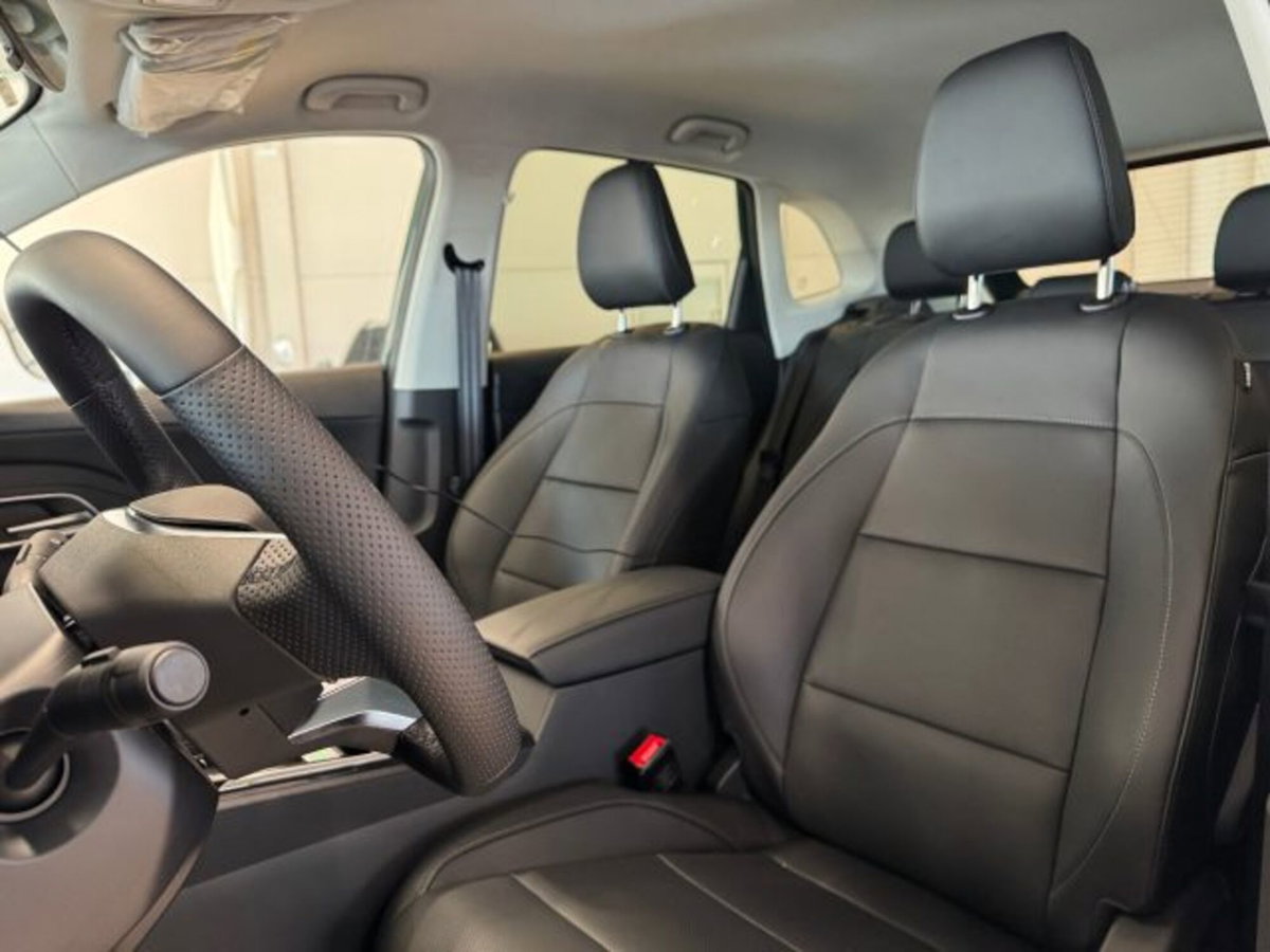 Mg ZS ZS 1.5 Luxury (9)
