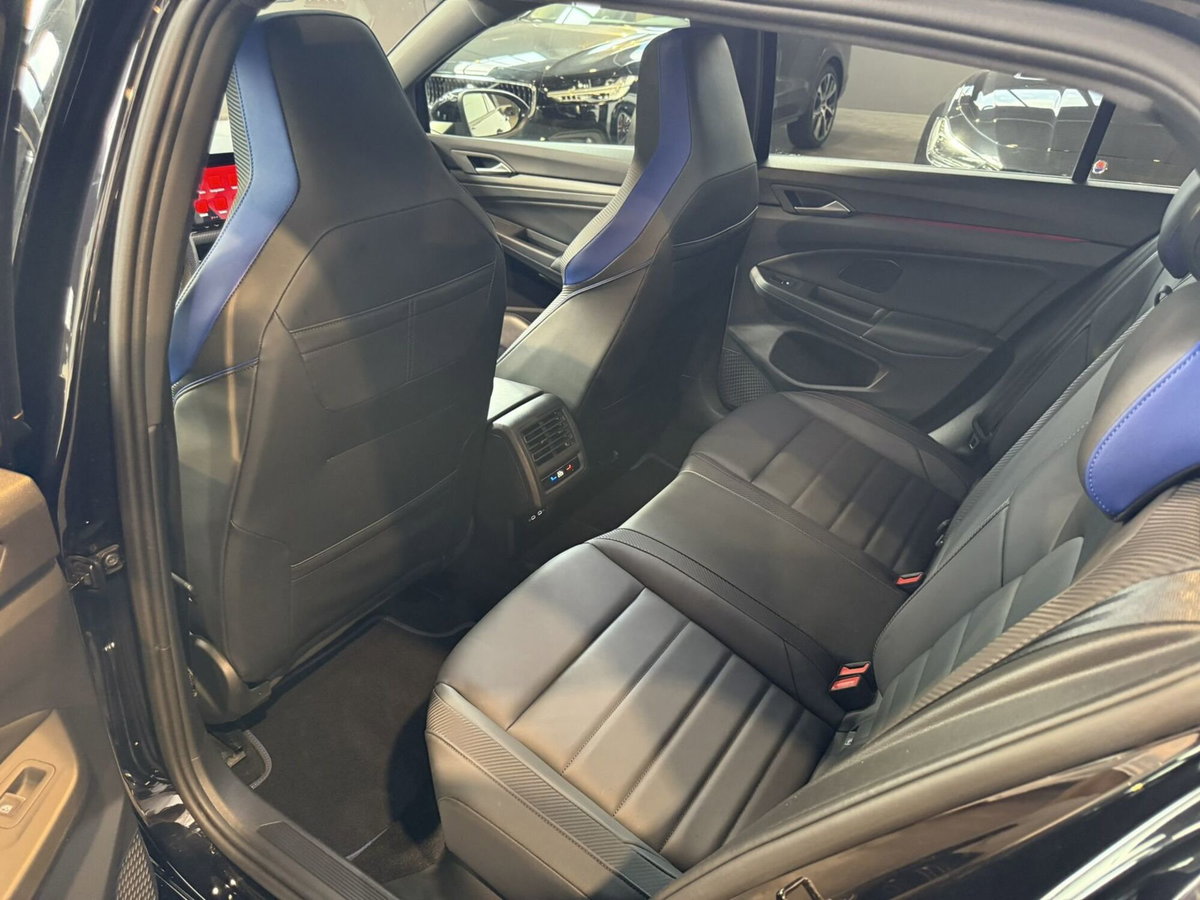 Volkswagen Golf 2.0 TSI R DSG 4Motion (19)