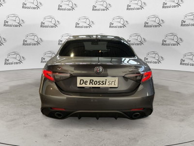 Alfa Romeo Giulia 2.0 Turbo 280 CV AT8 AWD Q4 Veloce (5)