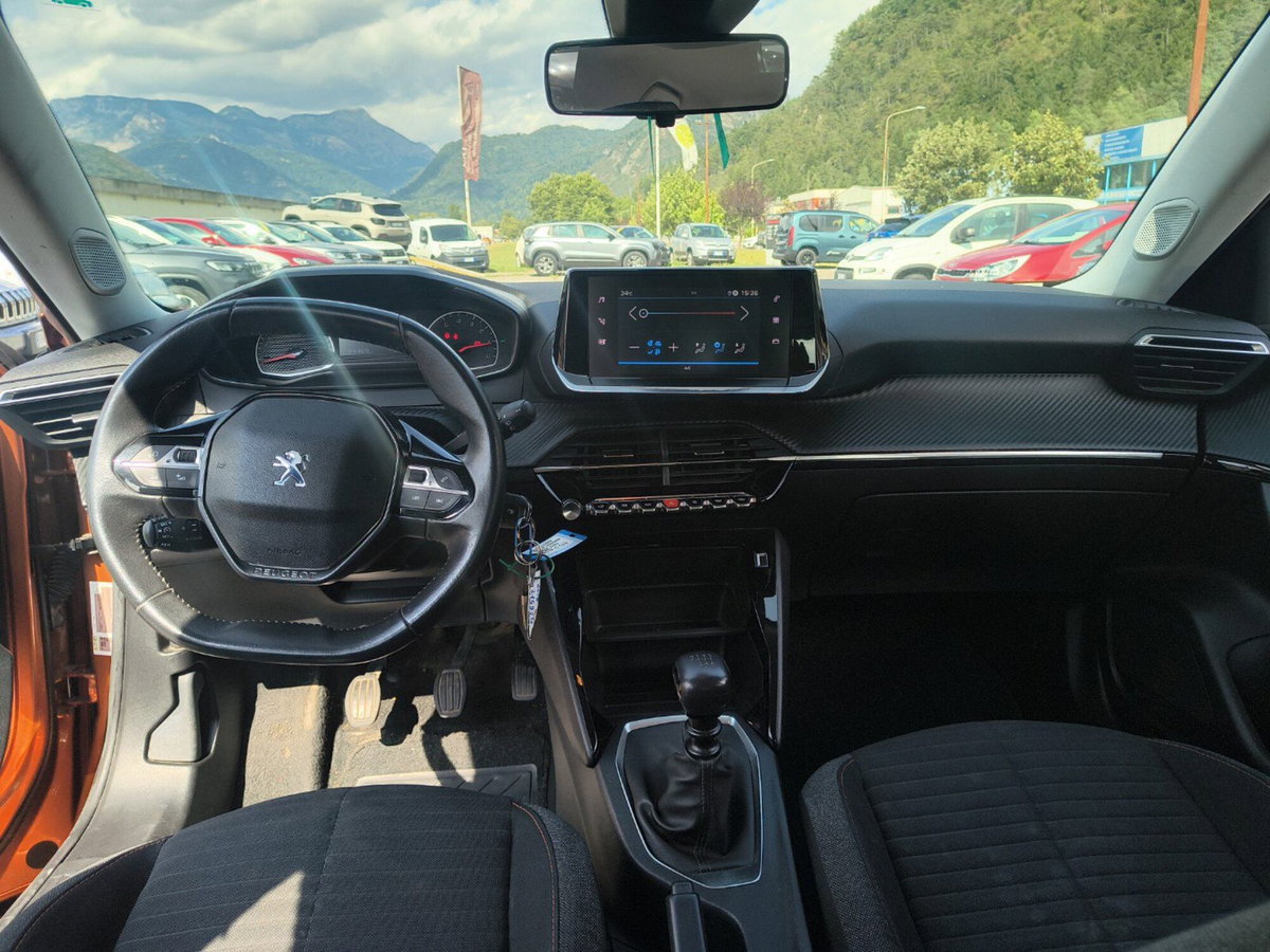 Peugeot 2008 1.2 puretech Active s&s 100cv (11)
