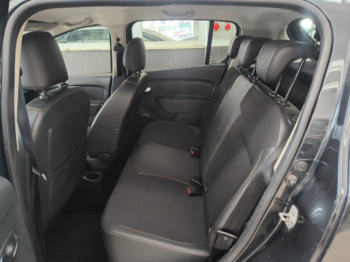 Dacia Sandero Stepway 1.5 dCi 8V 90CV (10)
