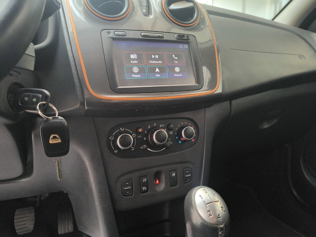 Dacia Sandero Stepway 1.5 dCi 8V 90CV (14)