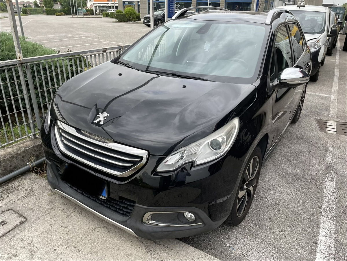 Peugeot 2008 100 Allure (2)