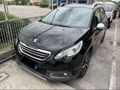 Peugeot 2008 100 Allure (2)