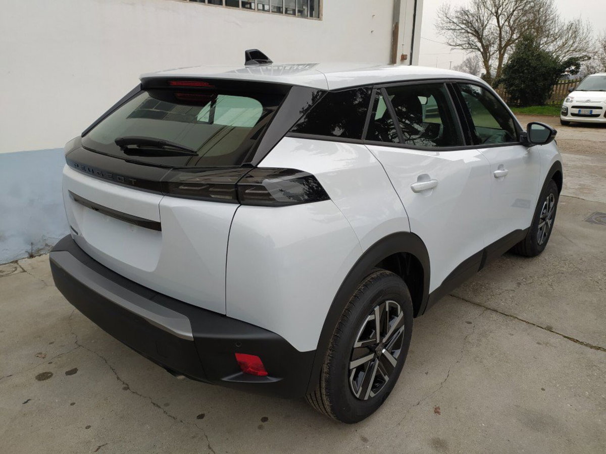 Peugeot 2008 1.2 puretech Style s&s 100cv (15)