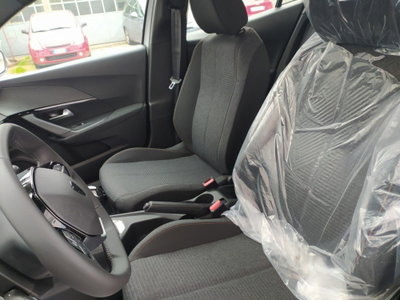 Peugeot 2008 1.2 puretech Style s&s 100cv (18)