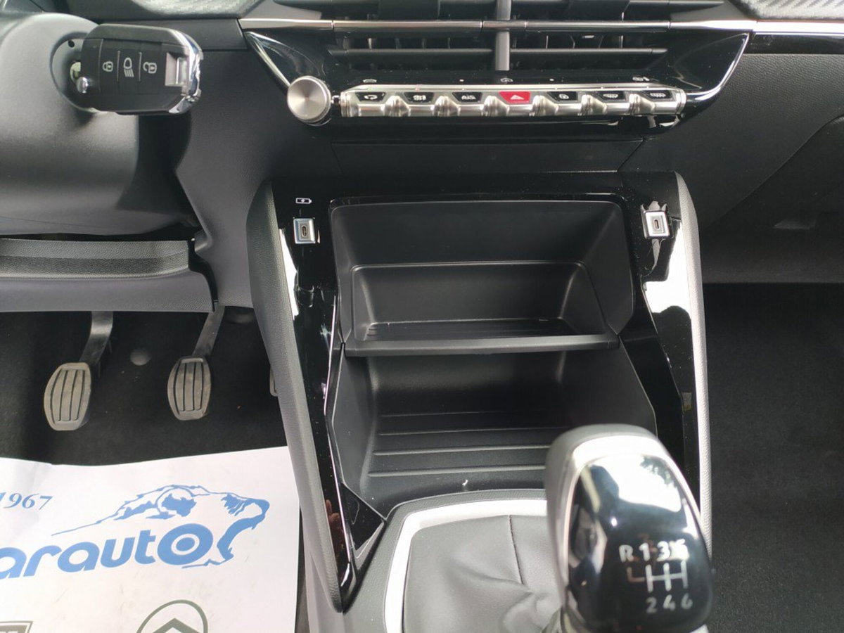 Peugeot 2008 1.2 puretech Style s&s 100cv (19)