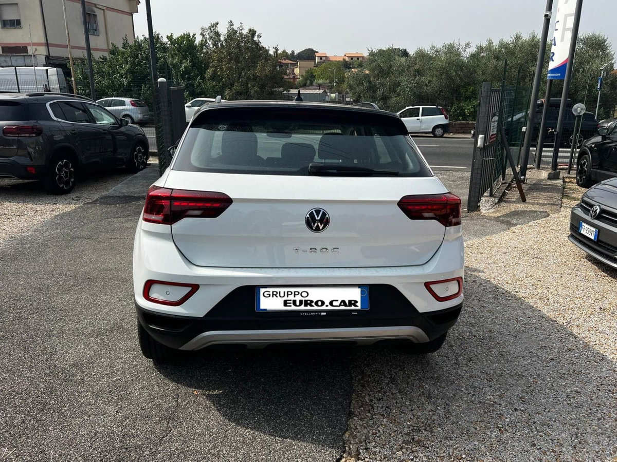 Volkswagen T-Roc 1.0 TSI Life (6)