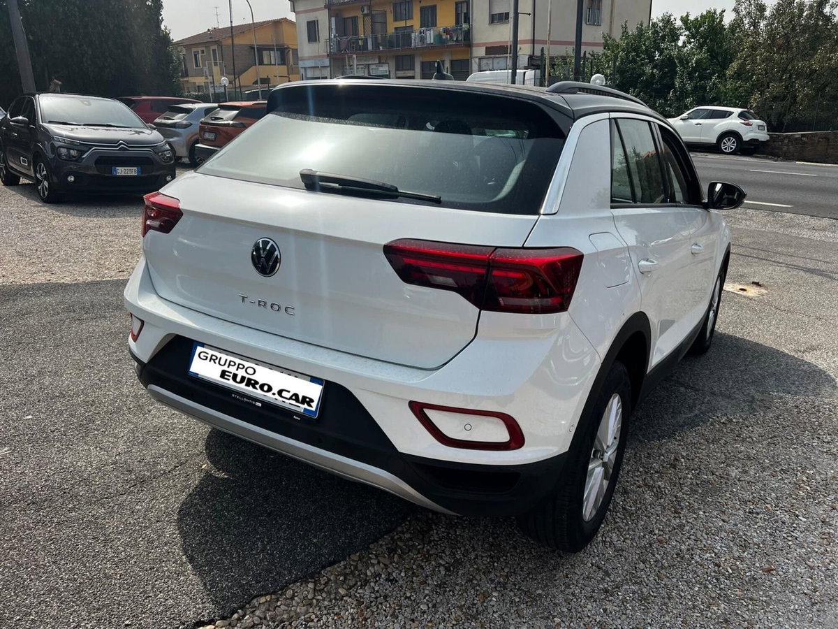 Volkswagen T-Roc 1.0 TSI Life (7)