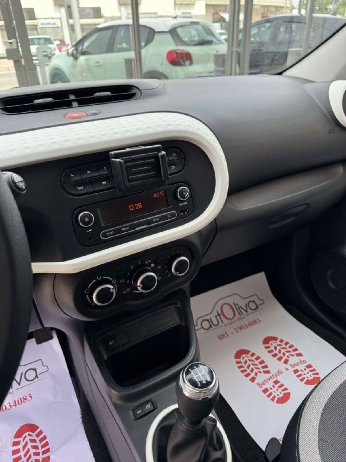 Renault Twingo SCe 65 CV Zen (10)