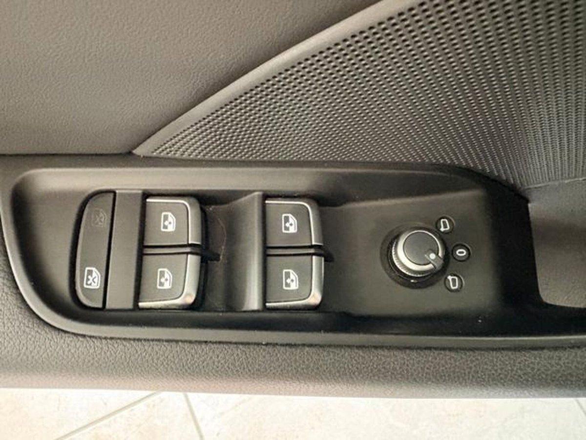 Audi A3 Sportback 35 TDI S tronic S line edition (13)
