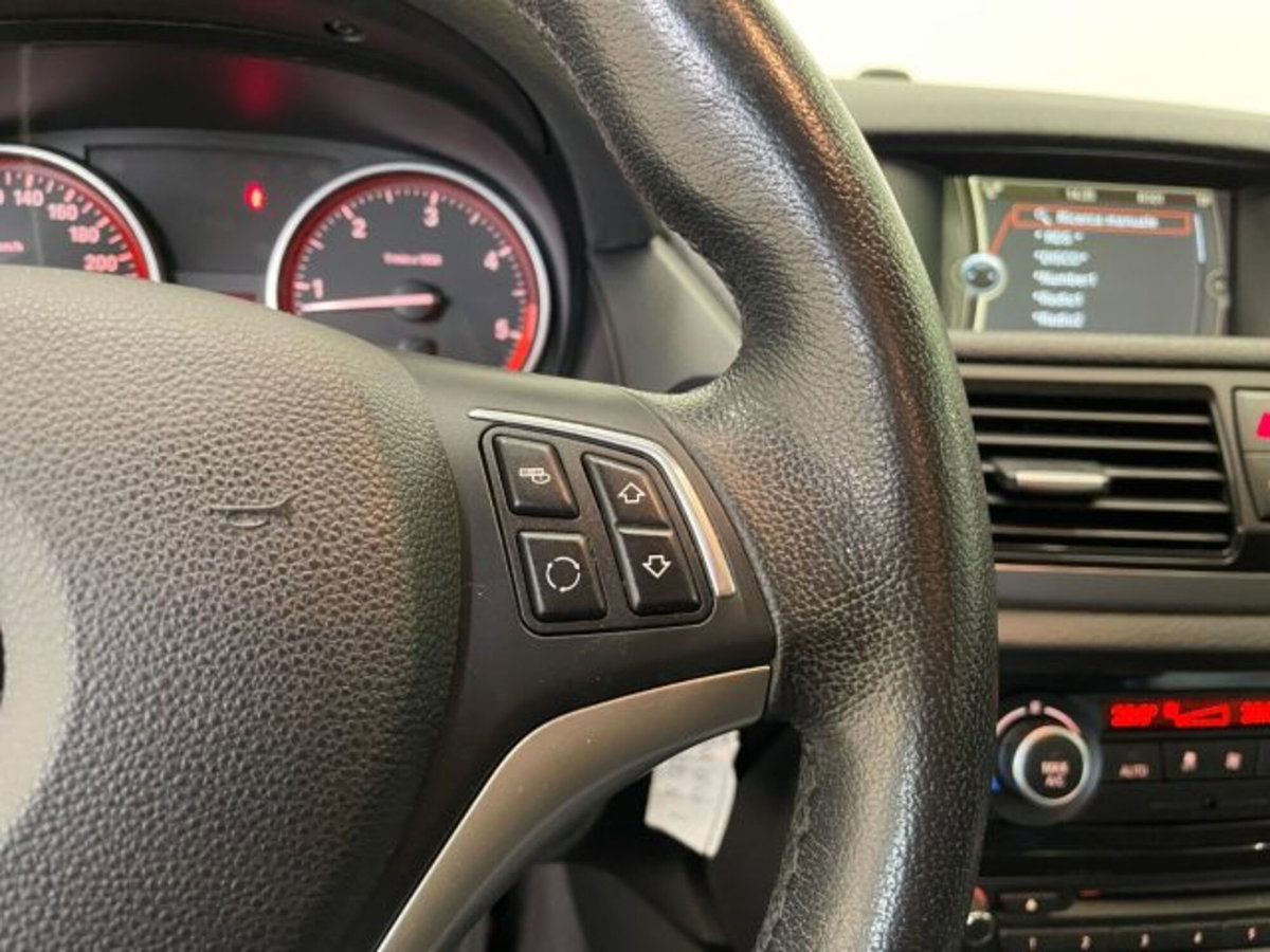 BMW X1 sDrive18d X Line (18)
