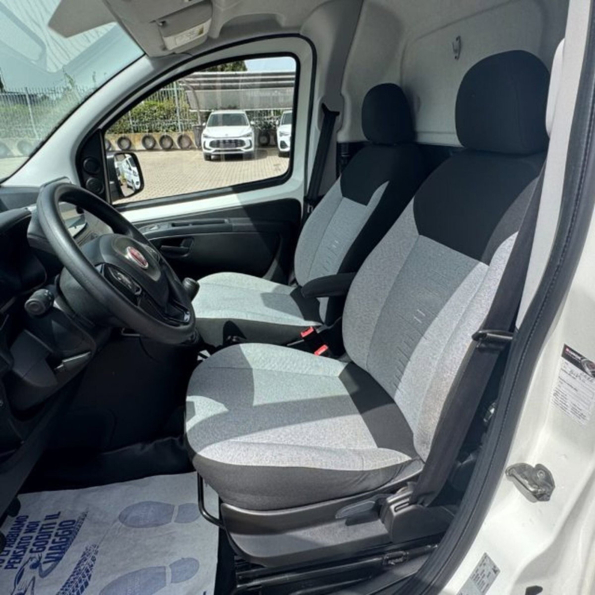 Fiat Fiorino Furgone cargo 1.3 mjt 95cv SX (6)