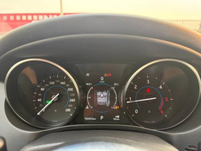 Jaguar XE 2.0 D 180 CV aut. Prestige (19)