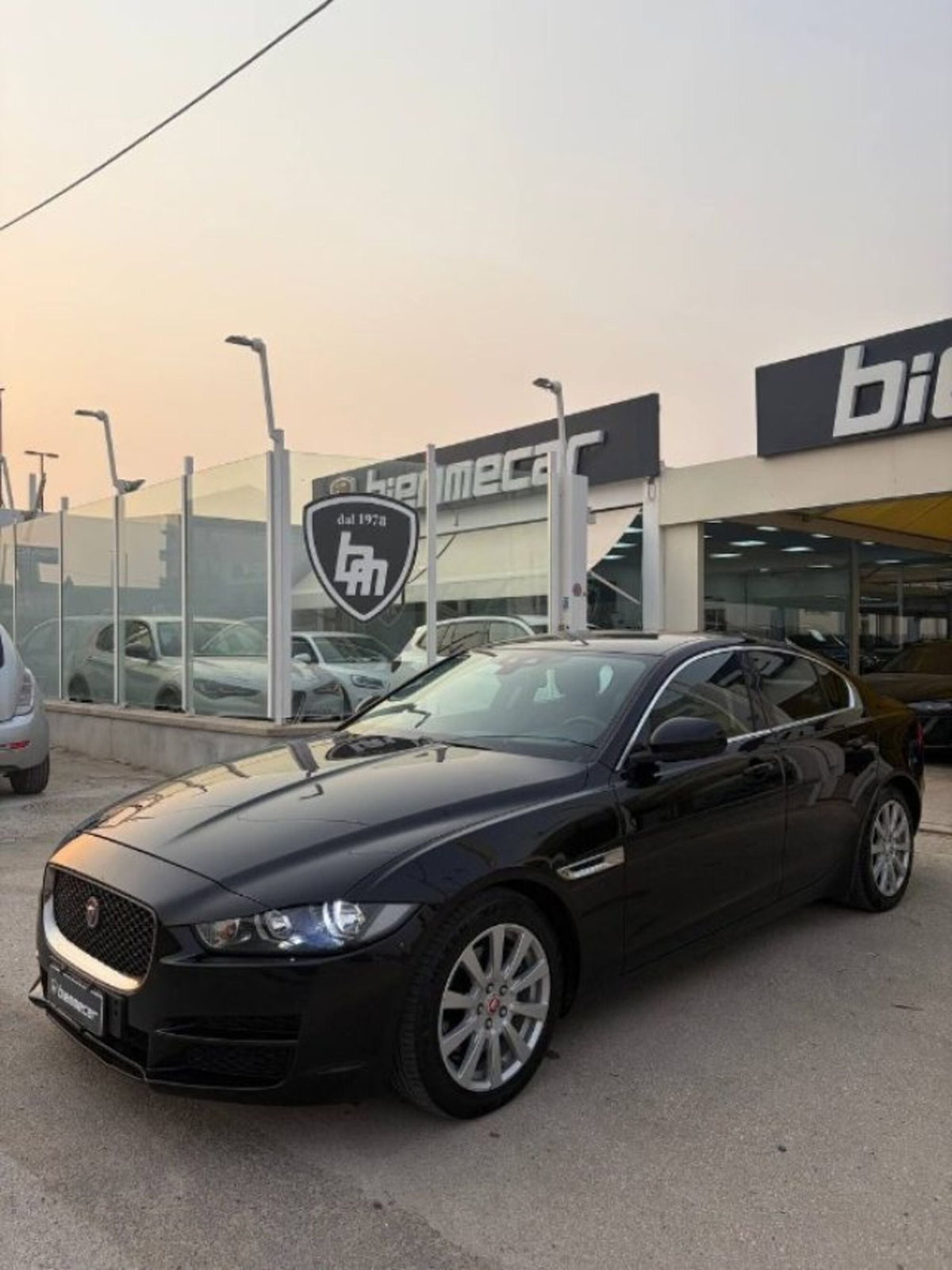 Jaguar XE 2.0 D 180 CV aut. Prestige (3)