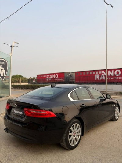 Jaguar XE 2.0 D 180 CV aut. Prestige (5)