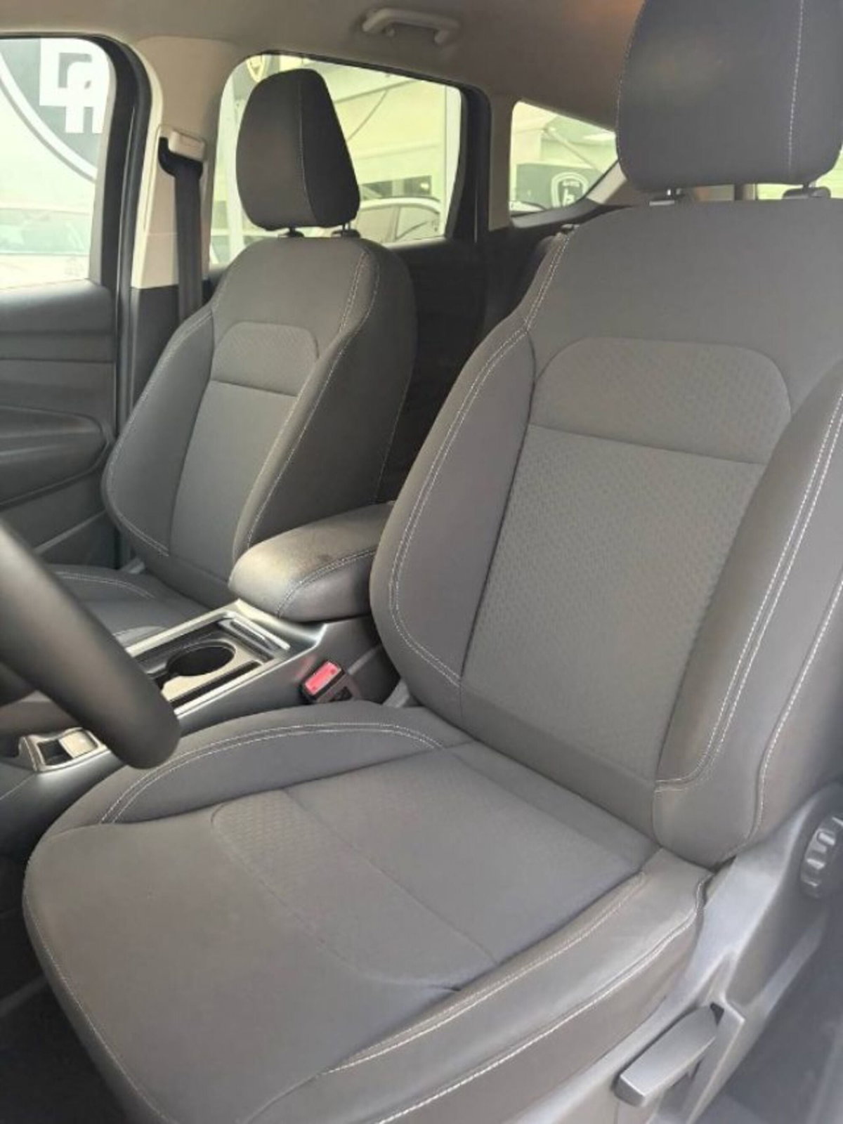 Ford Kuga 2.0 TDCI 150 CV S&S 4WD Powershift Business (11)
