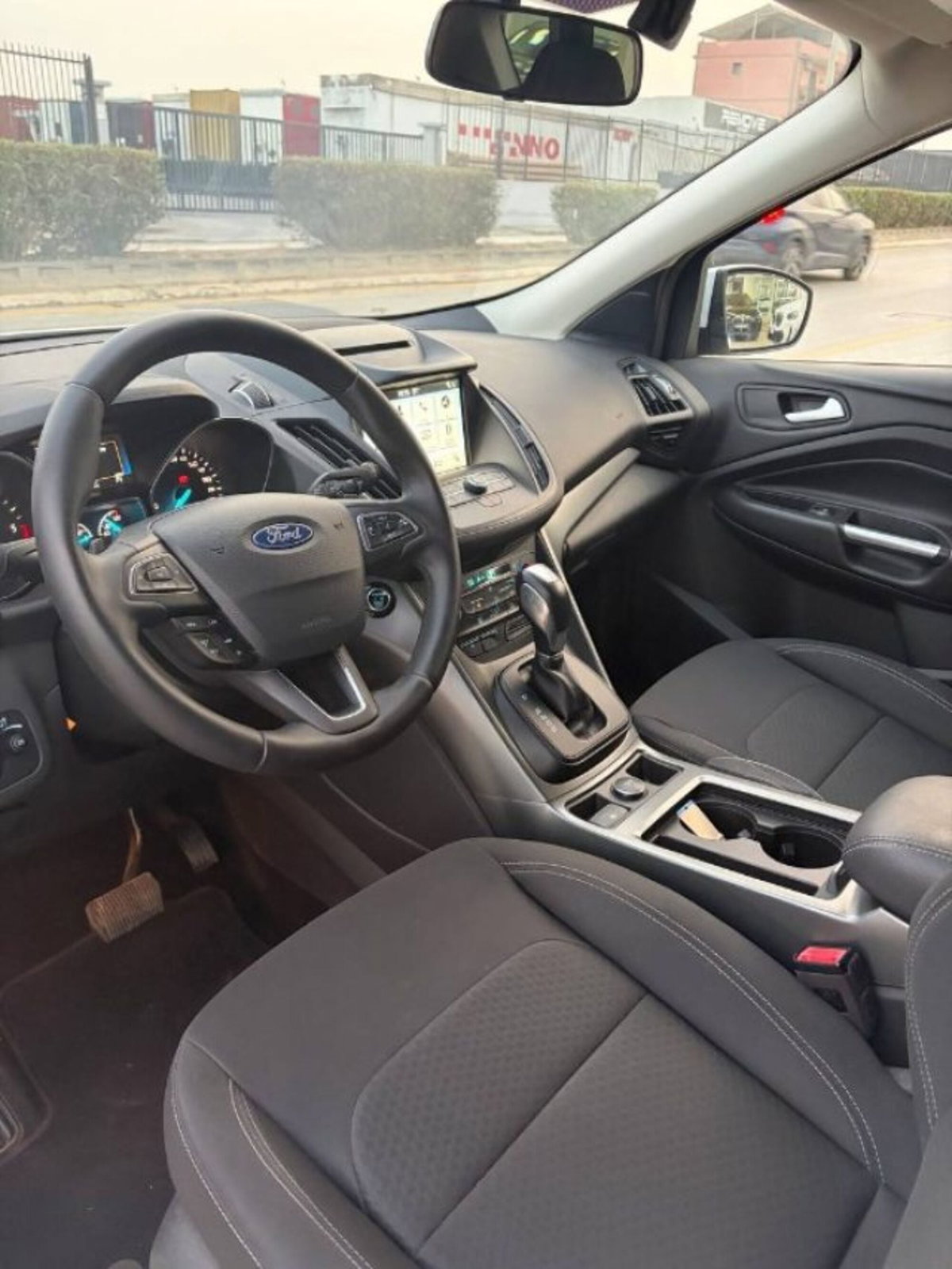 Ford Kuga 2.0 TDCI 150 CV S&S 4WD Powershift Business (12)