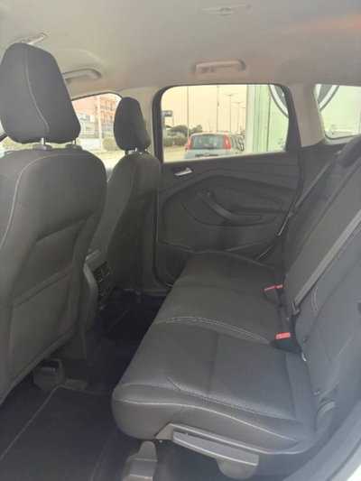 Ford Kuga 2.0 TDCI 150 CV S&S 4WD Powershift Business (13)