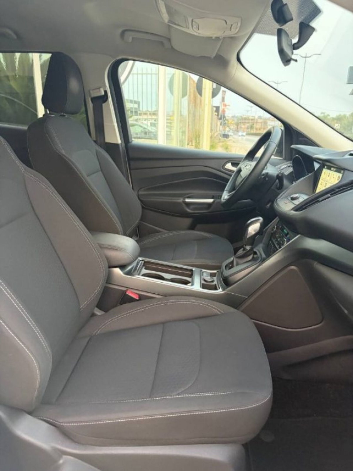 Ford Kuga 2.0 TDCI 150 CV S&S 4WD Powershift Business (15)