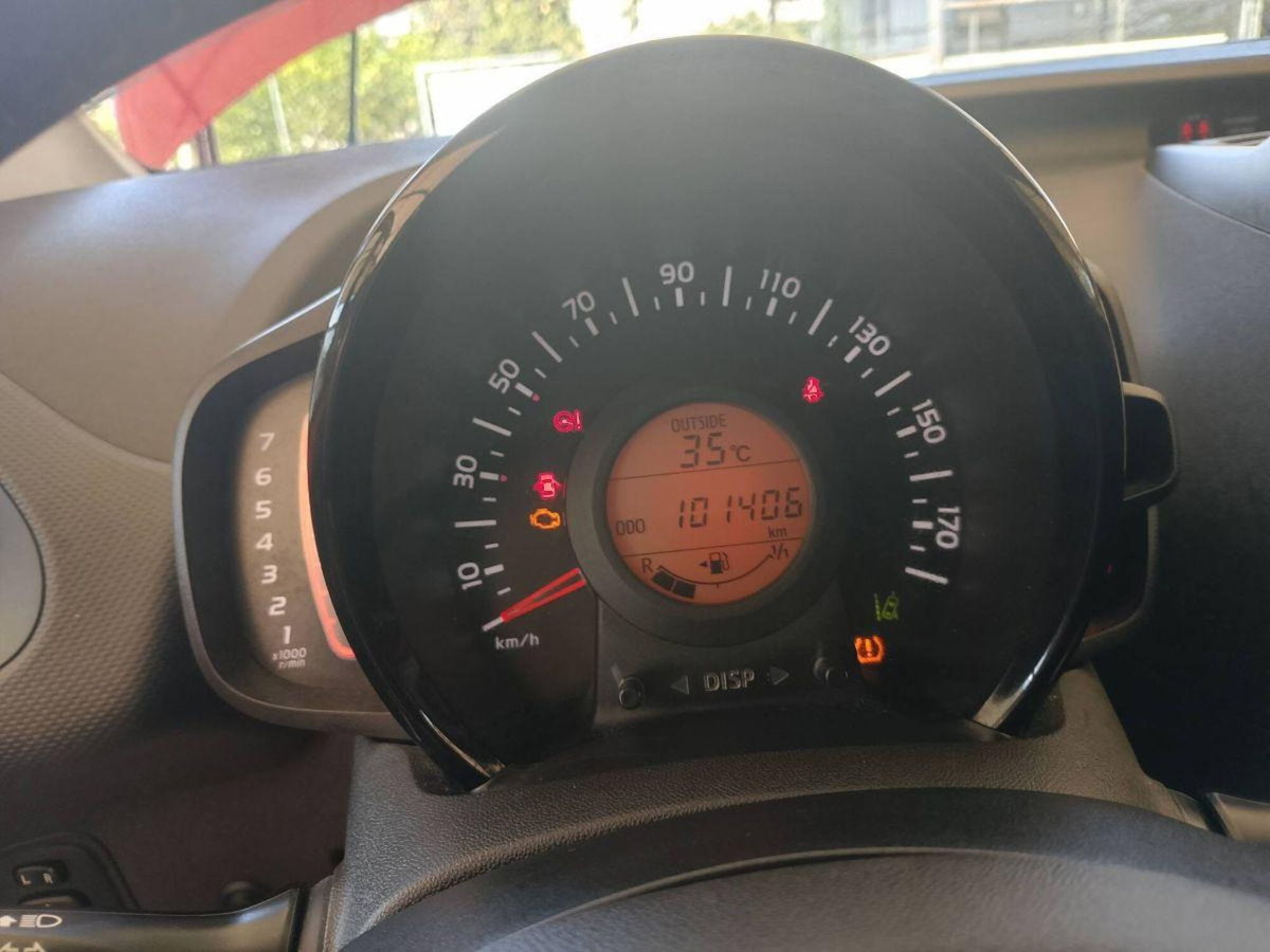 Citroen C1 C1 VTi 72 5 porte Live (12)