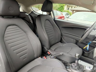 Alfa Romeo MiTo 1.4 T 120 CV GPL Distinctive (15)