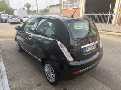 Lancia Ypsilon 1.2 69 CV 5 porte Gold (4)