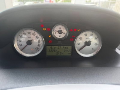 Lancia Ypsilon 1.2 69 CV 5 porte Gold (5)