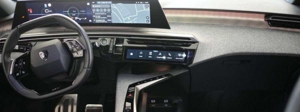 Peugeot 5008 1.2 hybrid 48V GT 136cv e-dcs 6 (5)