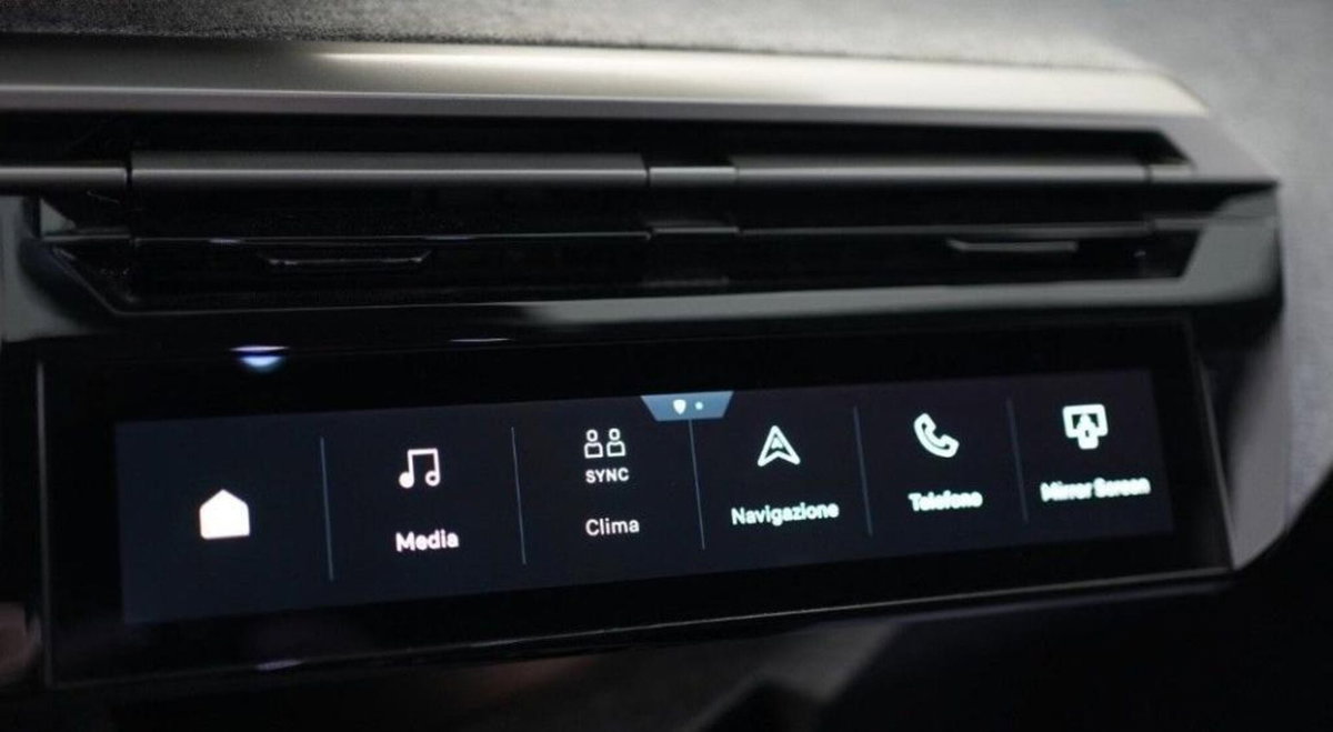 Peugeot 5008 1.2 hybrid 48V GT 136cv e-dcs 6 (8)