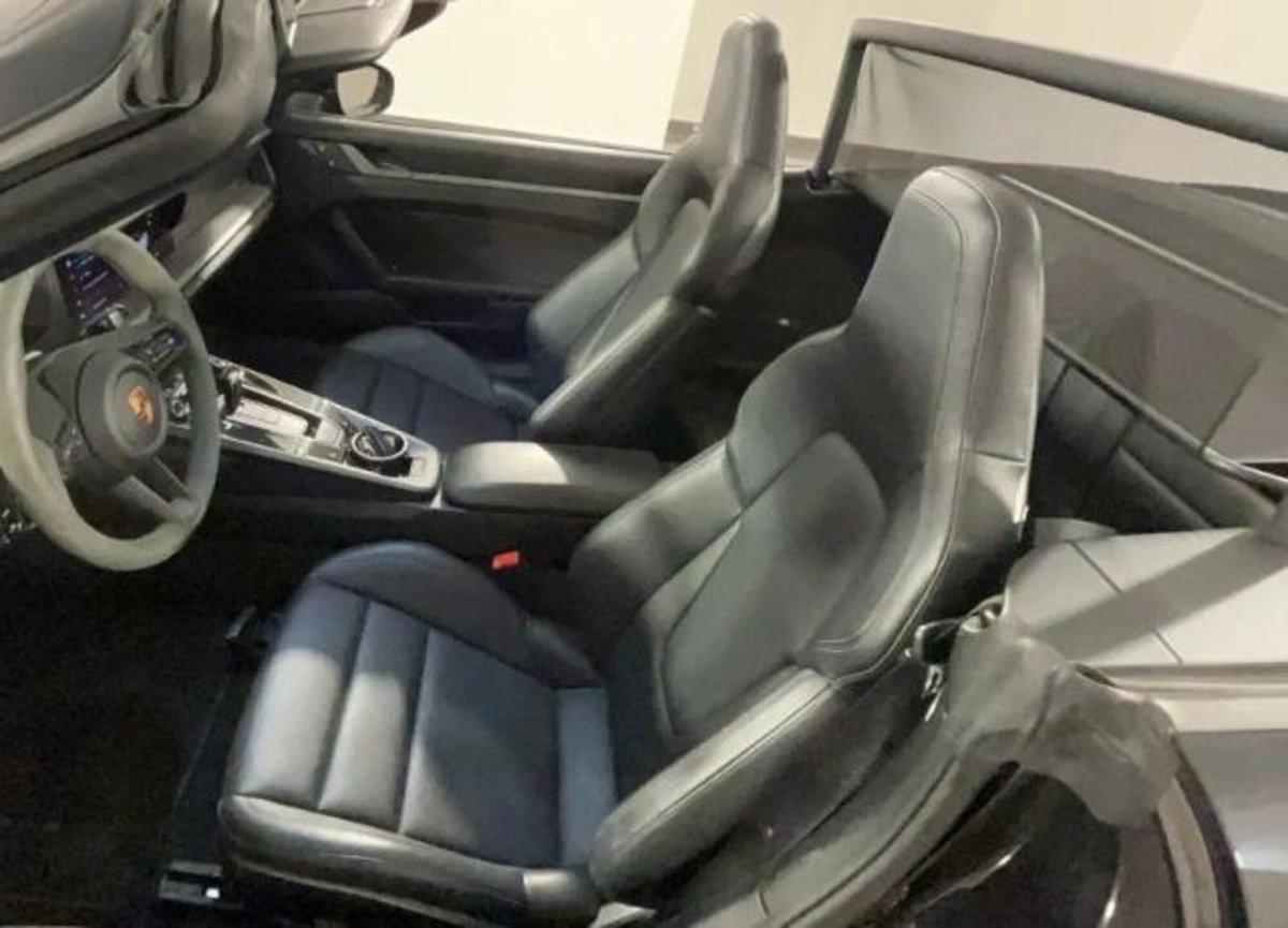 Porsche 911 Cabrio 3.0 Carrera (7)
