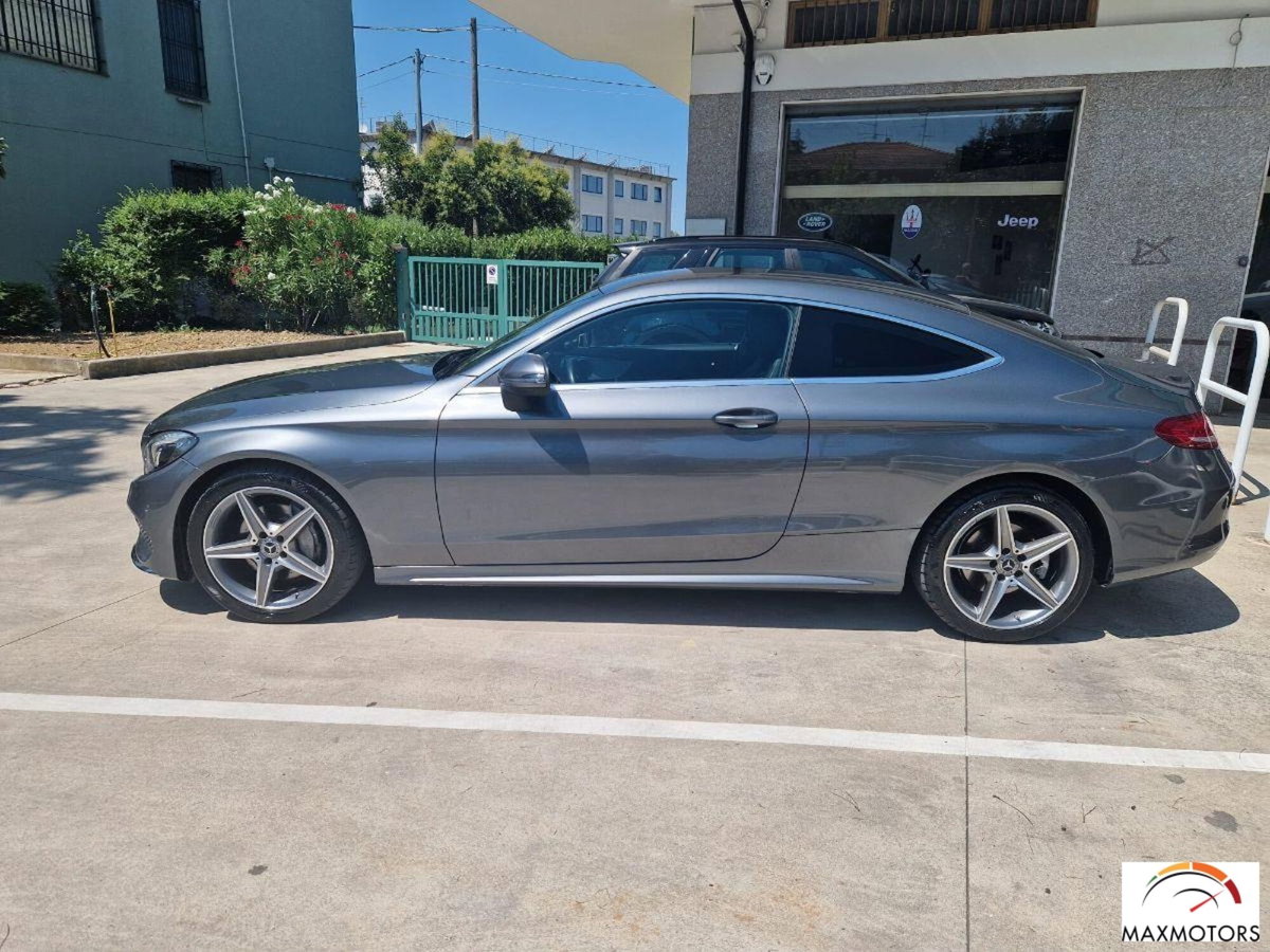 Mercedes-Benz Classe C Coupé 220 d Coupé Premium (4)