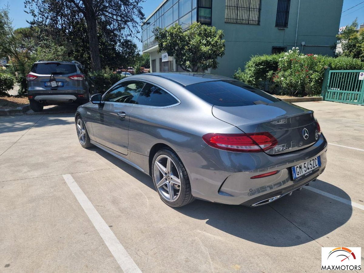 Mercedes-Benz Classe C Coupé 220 d Coupé Premium (5)