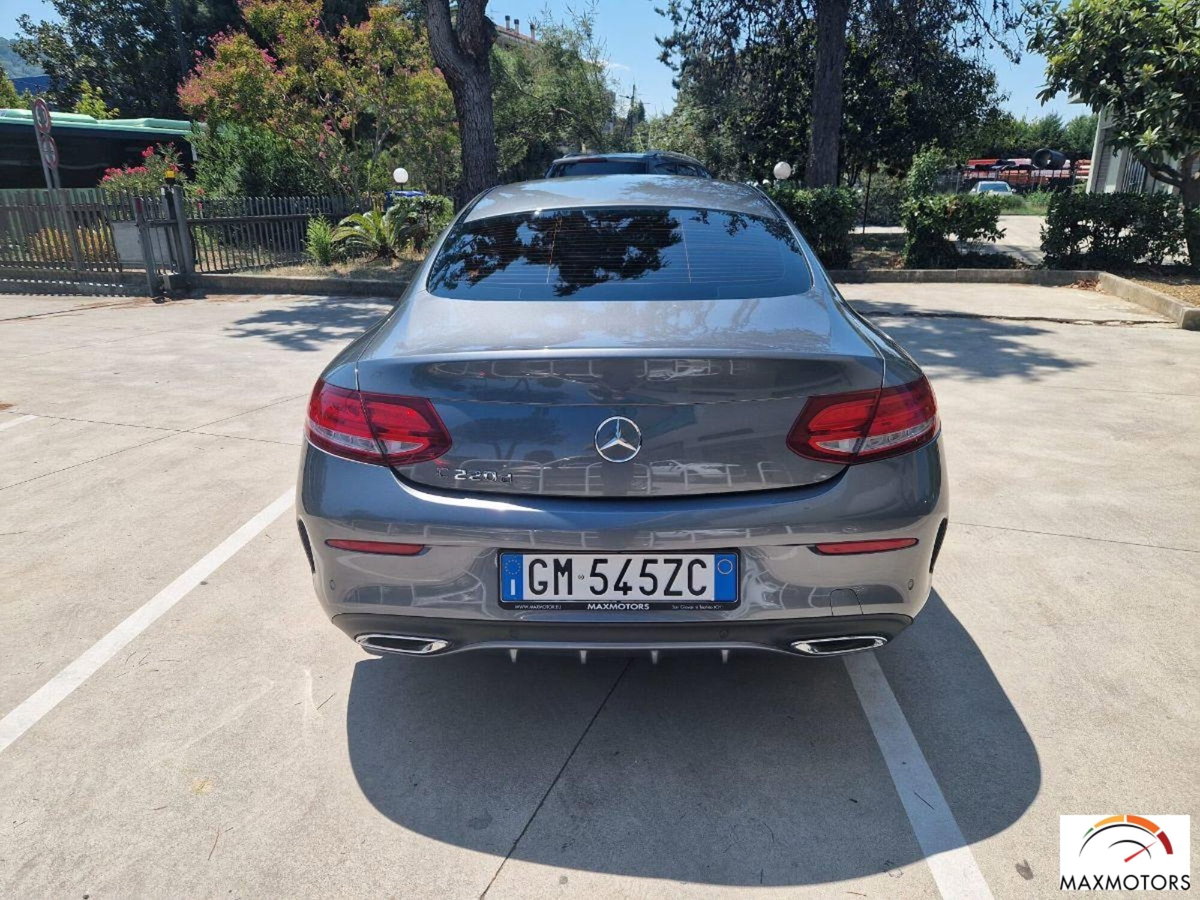 Mercedes-Benz Classe C Coupé 220 d Coupé Premium (6)