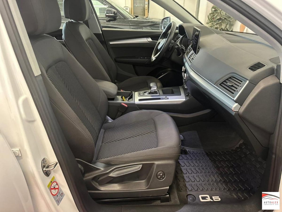 Audi Q5 Sportback Sportback 40 2.0 tdi mhev 12V quattro s-tronic (9)