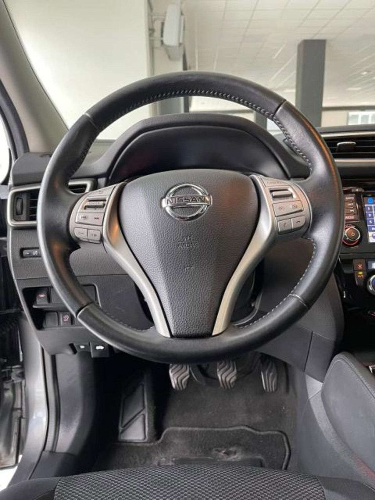 Nissan Qashqai 1.5 dCi N-Connecta (12)