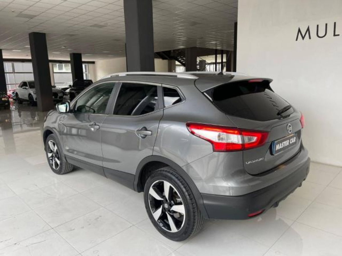 Nissan Qashqai 1.5 dCi N-Connecta (2)
