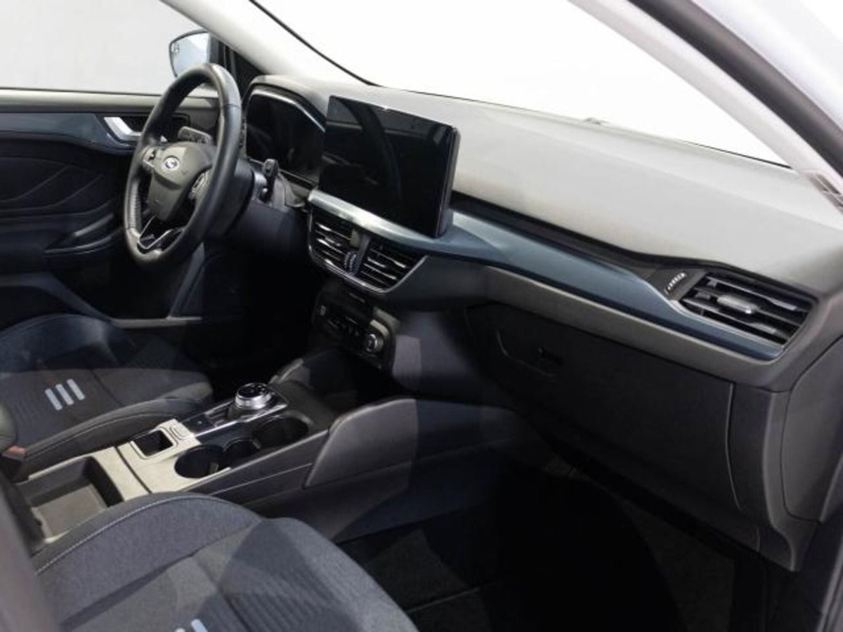 Ford Focus Station Wagon 1.5 ecoblue ST-Line X 115cv auto (6)